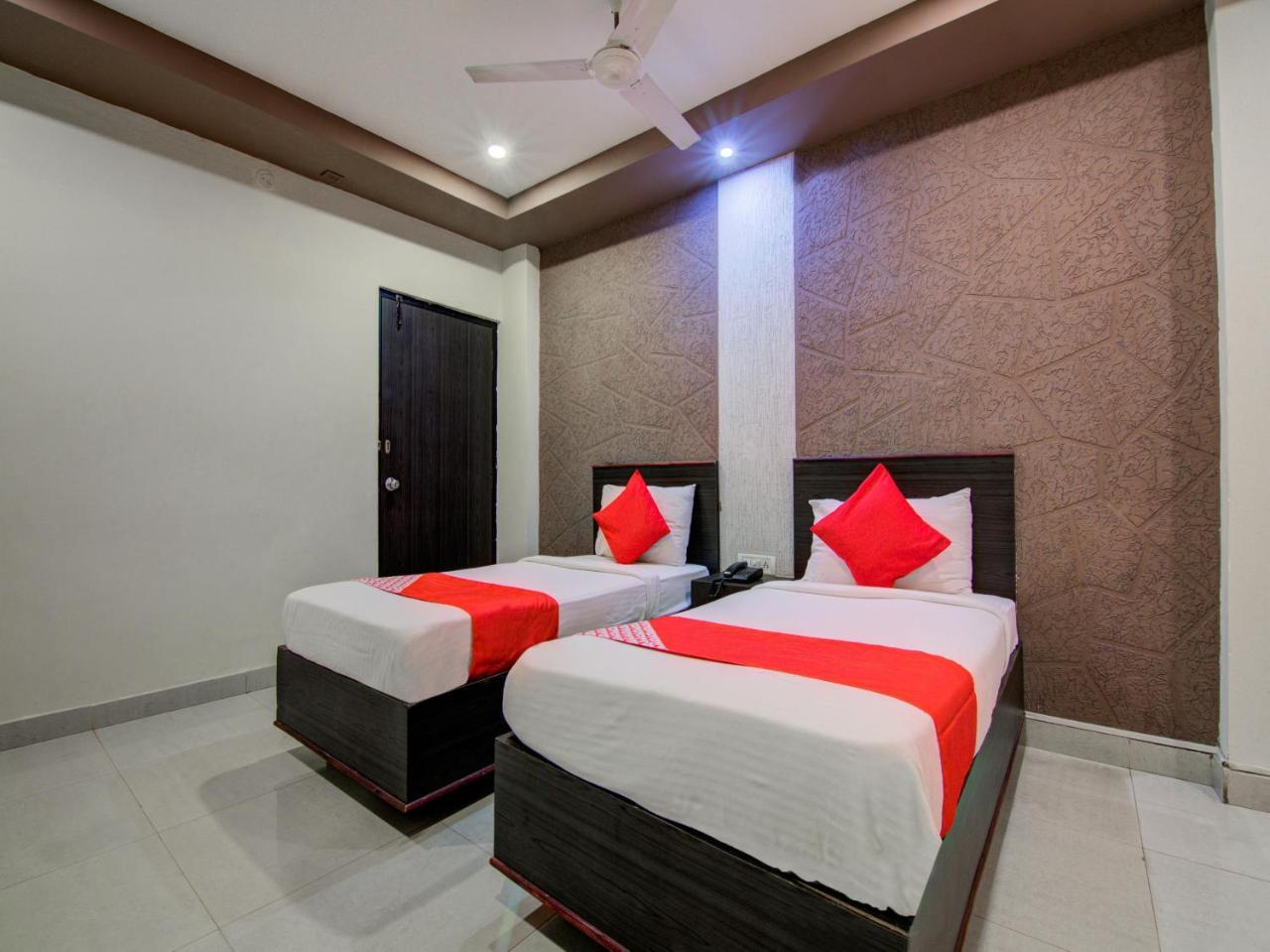 Oyo 16961 Sea Rock Hotel Visakhapatnam Exterior photo